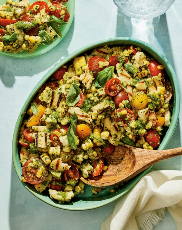 Grilled corn, tomato & halloumi salad with pesto