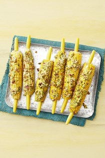 Grilled corn with spicy bacon butter