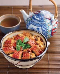 Grilled eel and egg don (Unatama don)