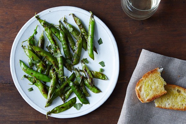 Grilled English peas