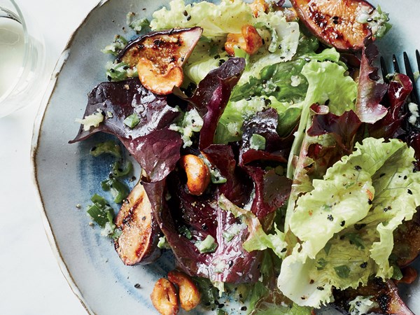 Grilled fig salad with spiced cashews