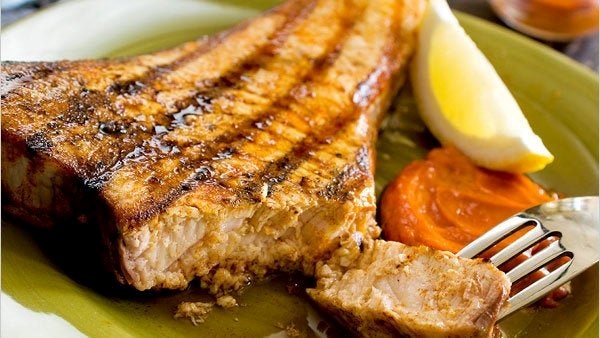 Grilled fish with pimentón aioli