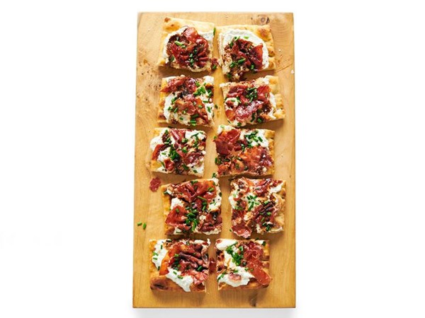 Grilled flatbread with crispy prosciutto, ricotta and vincotto