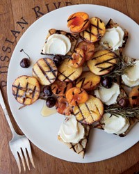 Grilled fruit bruschetta with honey mascarpone