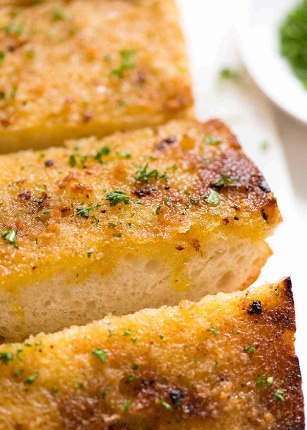 Grilled garlic bread