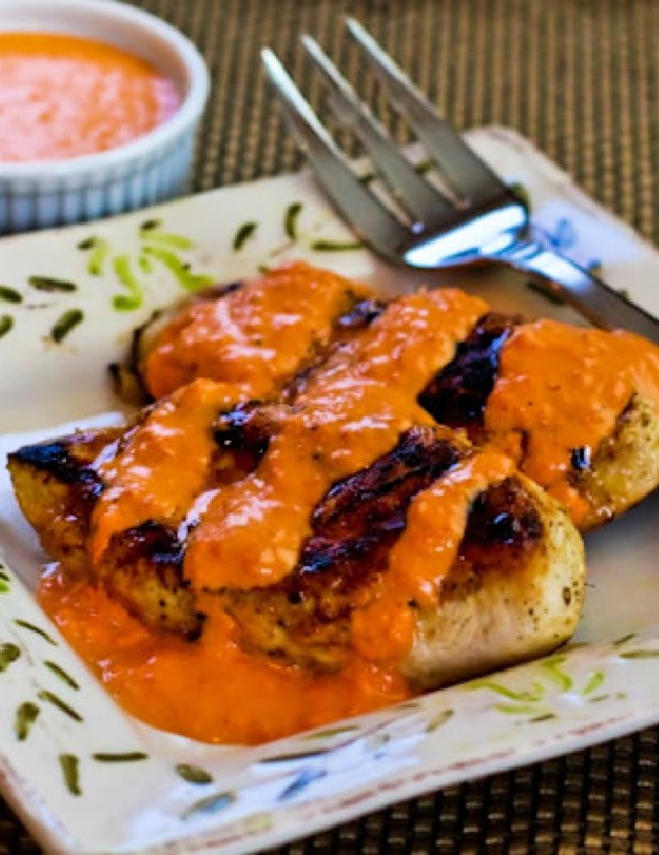 Grilled garlic chicken with red pepper aioli