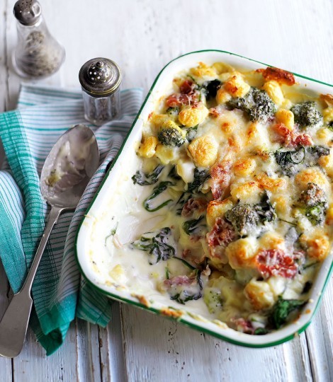 Grilled gnocchi with broccoli and Parma ham