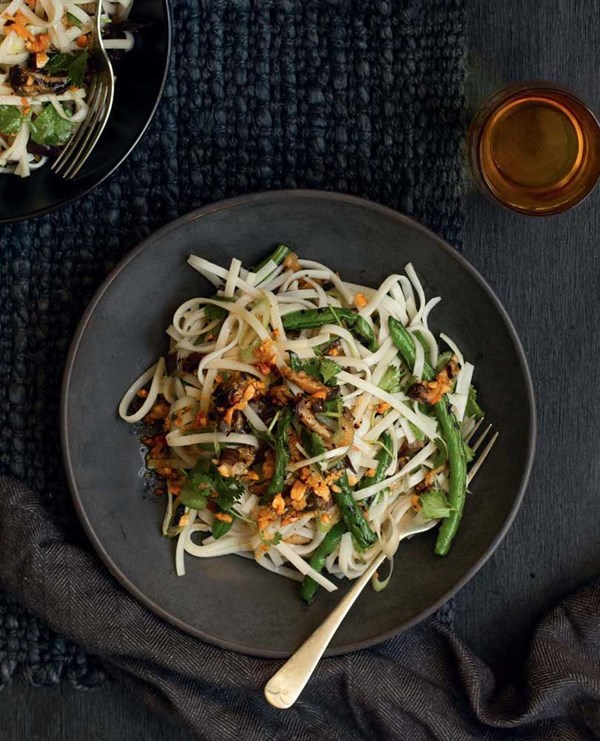 Grilled green bean & eggplant noodles with toasted peanut dressing