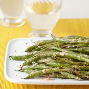 Grilled green beans with horseradish ketchup