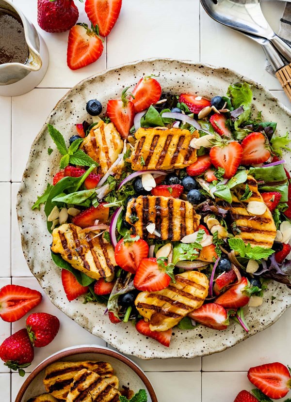Grilled halloumi berry salad