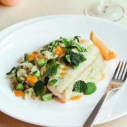 Grilled hapuku & orzo salad with lemon & ricotta cheese
