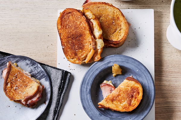 Grilled Hawaiian toastie