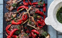 Grilled lamb chops and peppers