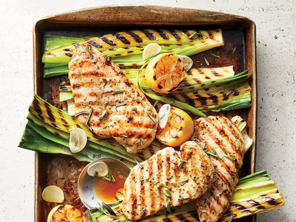 Grilled lemon-rosemary chicken and leeks