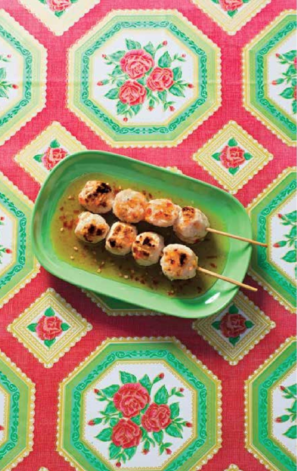 Grilled meatballs (Luuk chin ping)
