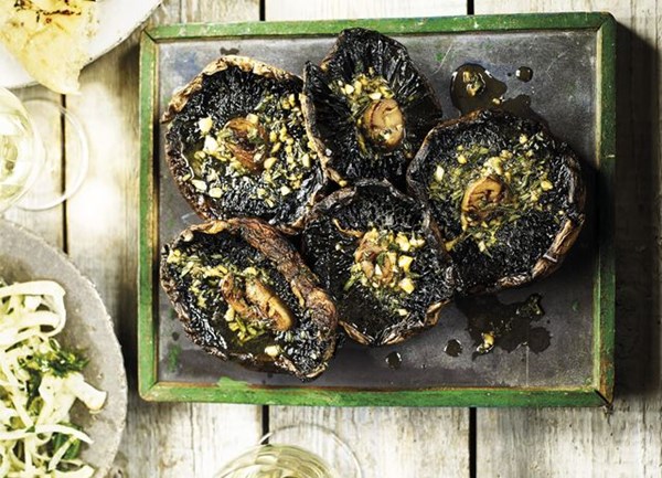 Grilled mushrooms with rosemary, garlic and soy butter
