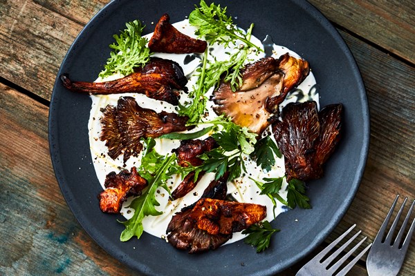 Grilled mushrooms with smoked crème fraîche