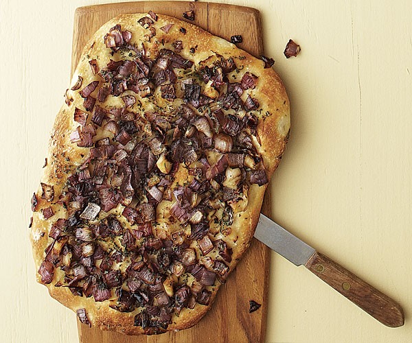 Grilled onion and sage flatbread