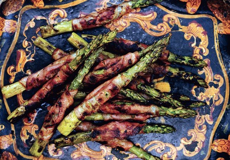 Grilled pancetta-wrapped asparagus