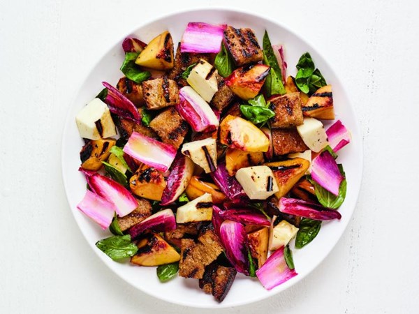 Grilled peach and ciabatta salad