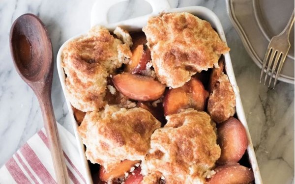 Grilled peach cobbler