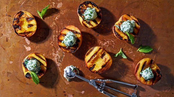 Grilled peaches with basil mascarpone