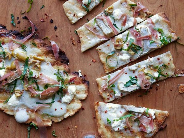 Grilled pizza