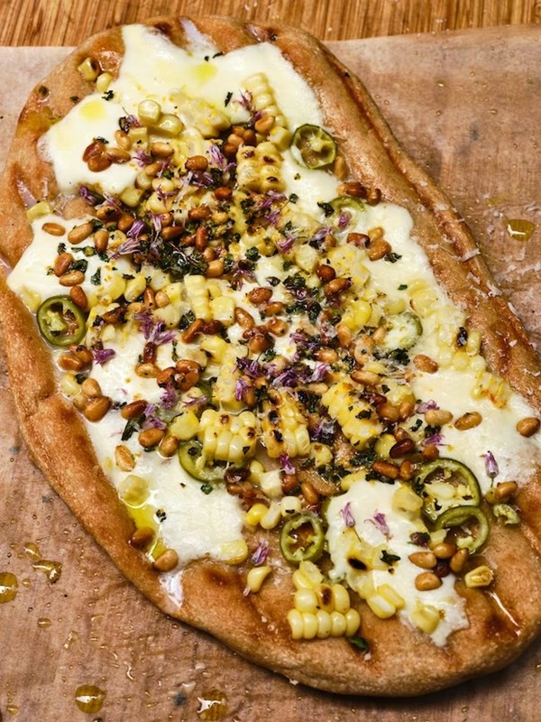 Grilled pizza