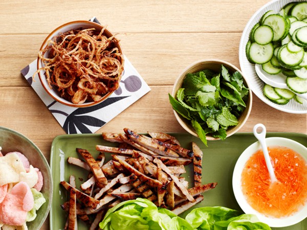 Grilled pork lettuce wraps