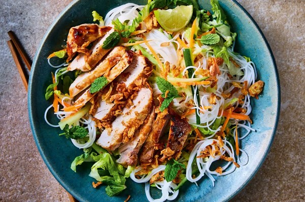 Grilled pork noodle salad bowl