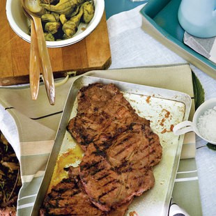 Grilled pork shoulder with sweet peppers (Capocollo di maiale marinato e peperoni)