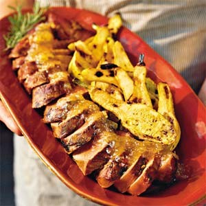 Grilled pork tenderloin with gingered Jezebel sauce
