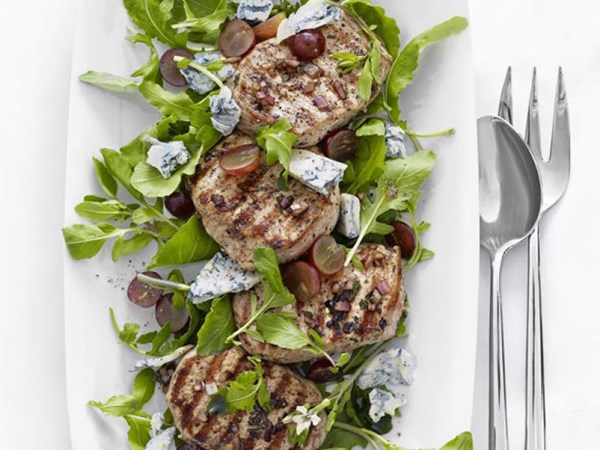 Grilled pork with arugula-and-grape salad