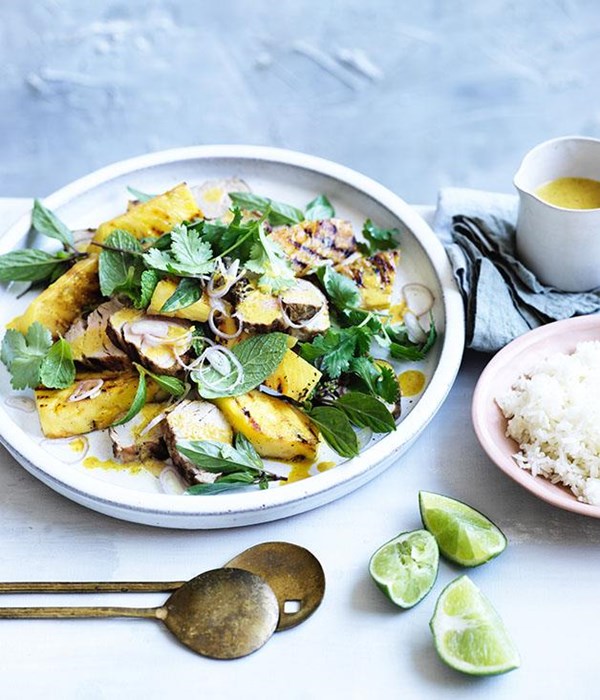 Grilled pork with pineapple & curry dressing