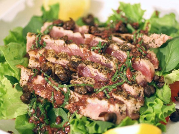 Grilled rare tuna salad with basil-tapenade vinaigrette