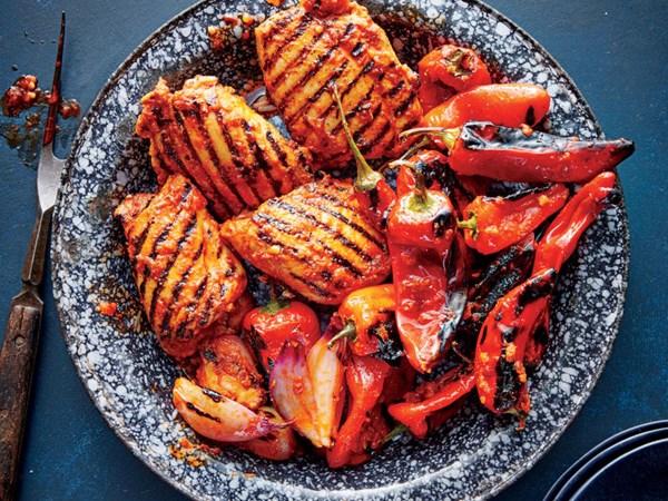 Grilled red curry chicken and bell peppers