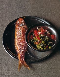Grilled red mullet with tomato and saffron sauce (Rouget grille, sauce vierge)