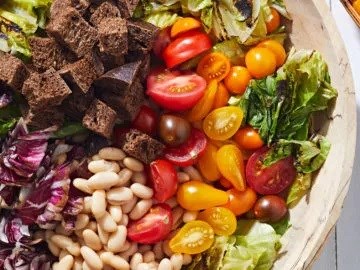 Grilled romaine salad 