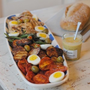 Grilled salad Nicoise