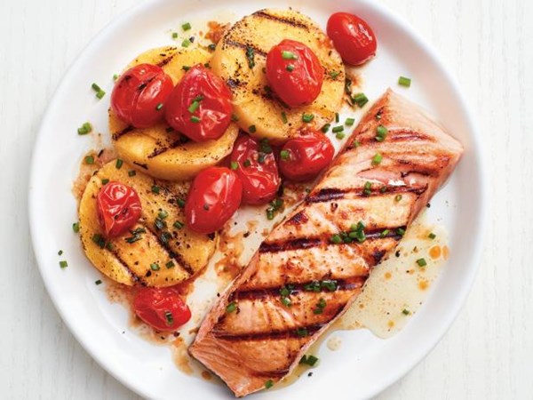 Grilled salmon and polenta