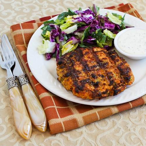 Grilled salmon burgers with caper mayonnaise
