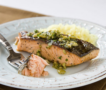 Grilled salmon fillets with olive vinaigrette