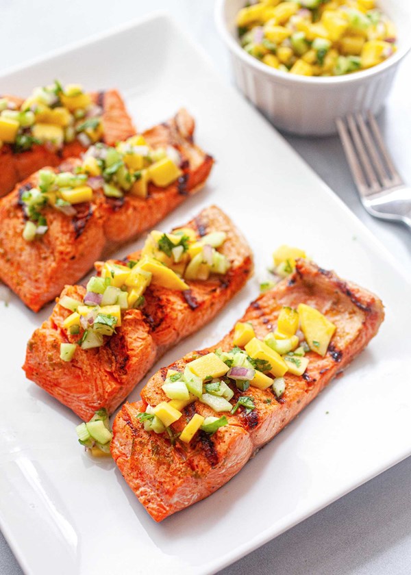Grilled salmon with cucumber mango salsa 