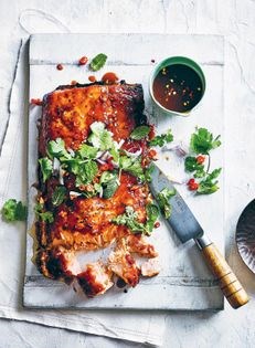 Grilled salmon with sticky tamarind sauce