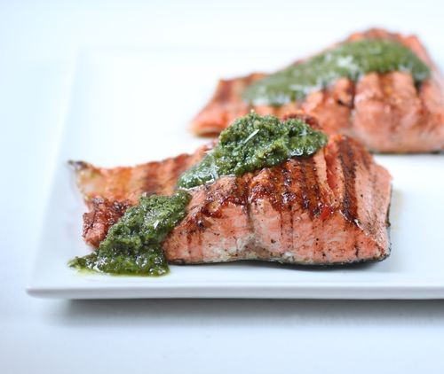 Grilled salmon with walnut-arugula pesto
