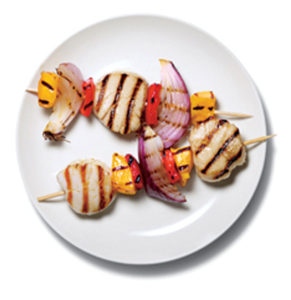 Grilled scallop mango skewers