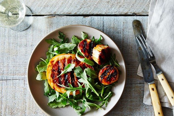 Grilled scallops skewers with ruby red grapefruit and chile glaze