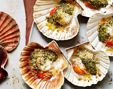 Grilled scallops with anchovy, mint and coriander