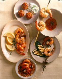 Grilled shrimp balls with cucumber and yogurt