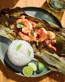 Grilled shrimp in banana leaves (Pepes udang bakar)